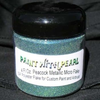 Peacock Metal Flake combines blue and gold flakes to make a mysterious green hue.